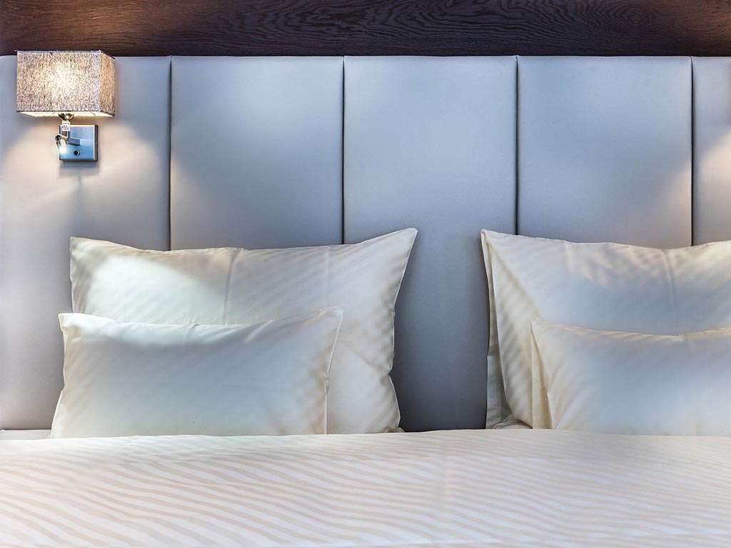 Detail of the rooms and suites