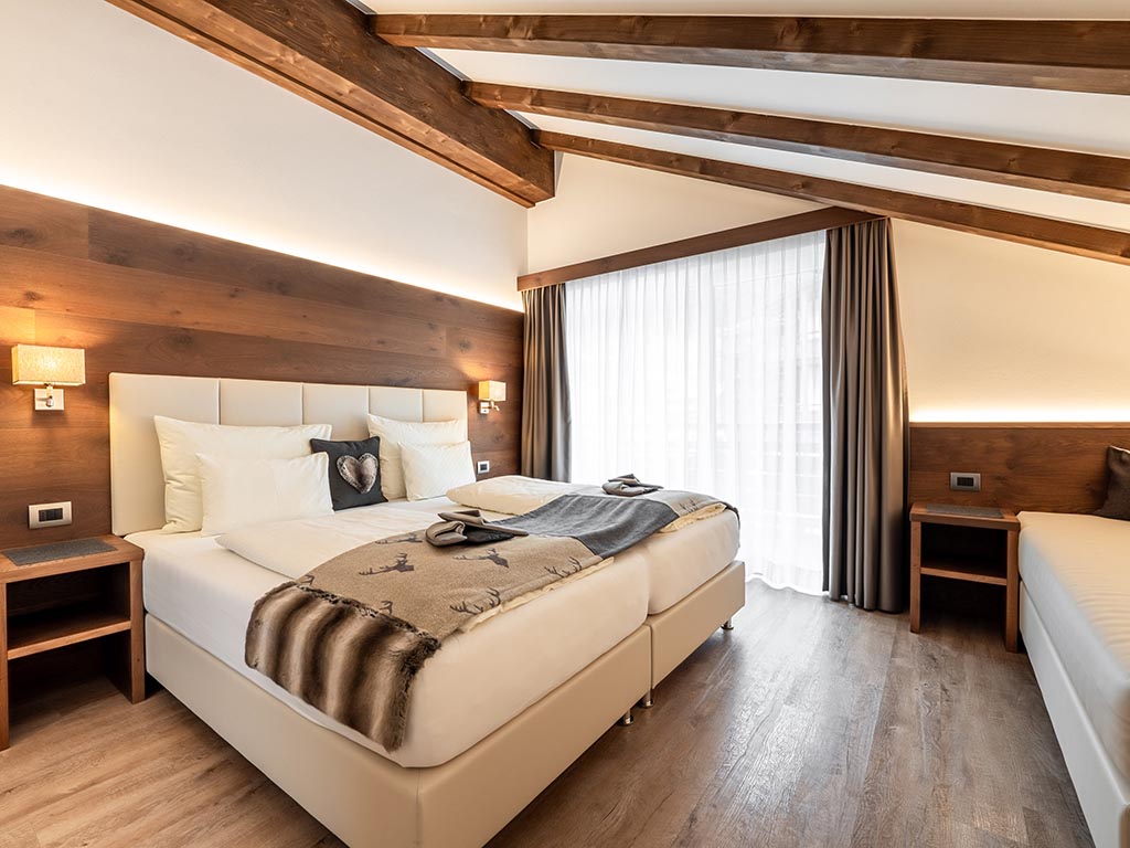 Mountain Sella Deluxe double / triple room
