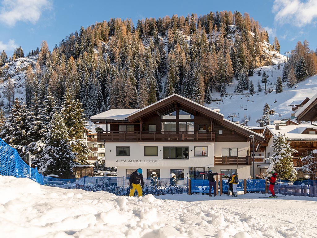 Ski-in en Ski-out Garni Hotel Arya Alpine Lodge direct aan de piste