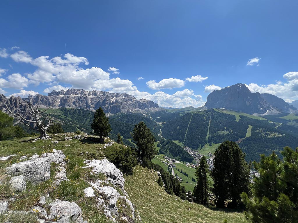 View from the Stevia mountain towards Cir peaks, Sella Group, Sassolungo and Selva
