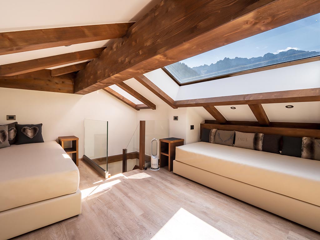 Arya Alpina Loft
