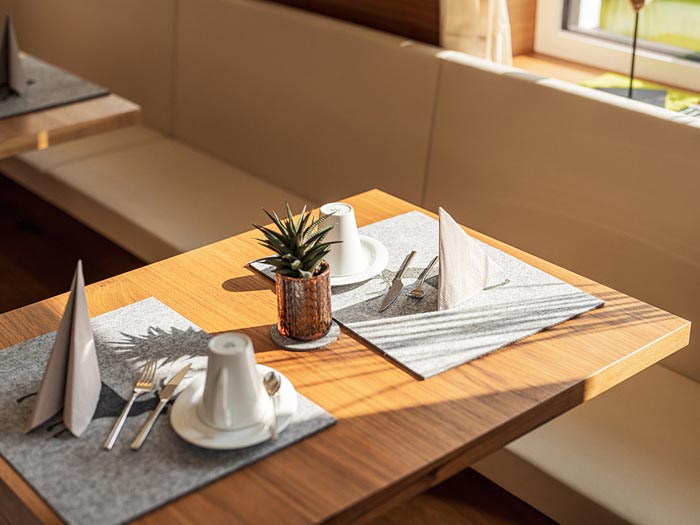 Breakfast table in the Garni Hotel Arya Alpine Lodge