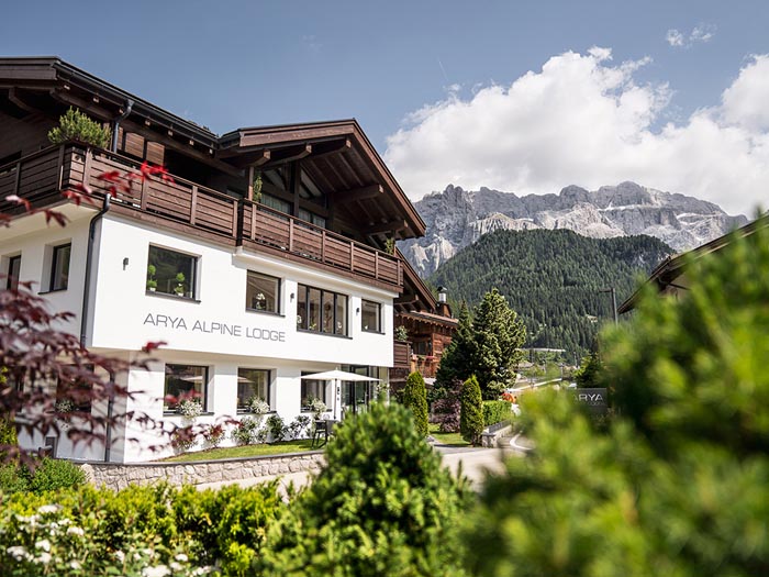 Garni Hotel Arya Alpine Lodge met Sella Gruppe