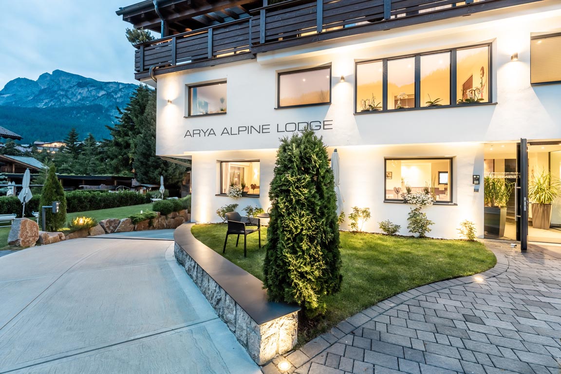 Garten Arya Alpine Lodge