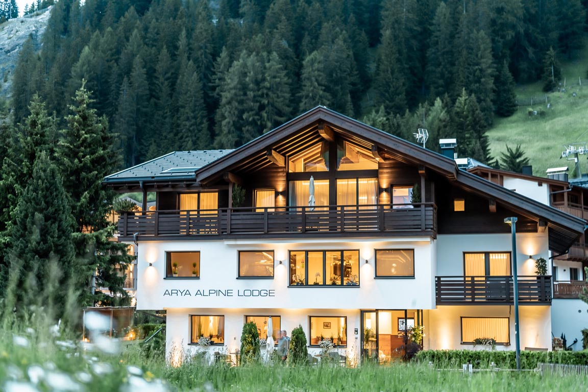 Garni Hotel Arya Alpine Lodge on the ski slopes in the Dolomites