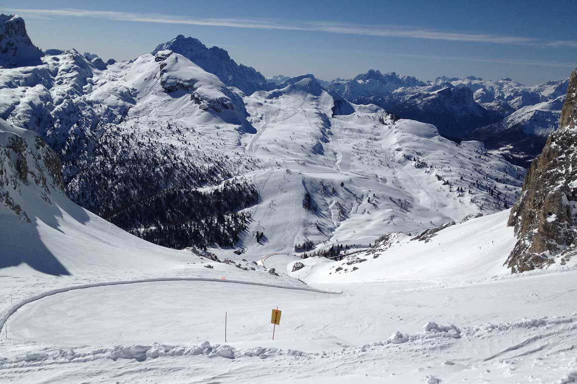 Lagazuoi ski slope in direction Falzarego