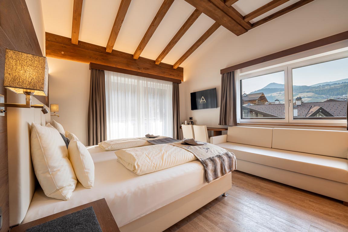 Hotelroom in the Dolomites - Mountain Seceda room
