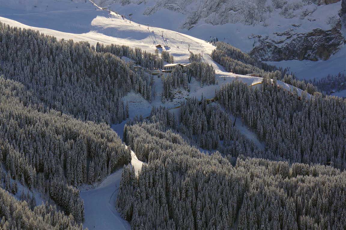 Saslong ski slope B in Val Gardena