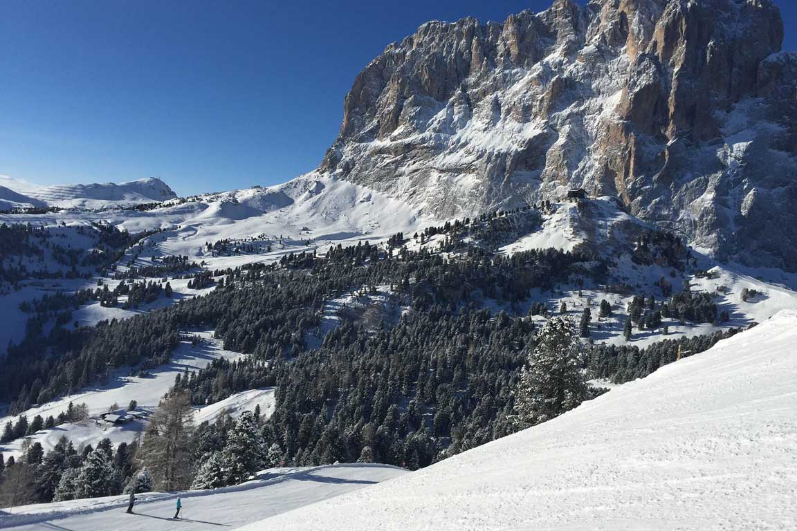 Skiing in February in Italy, Dolomites